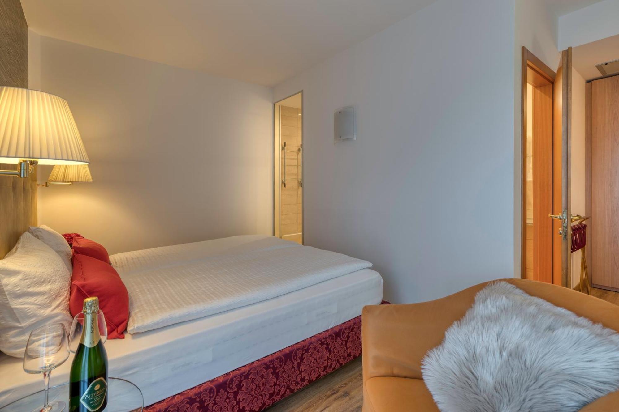 Hotel Sporting Тренто Екстер'єр фото